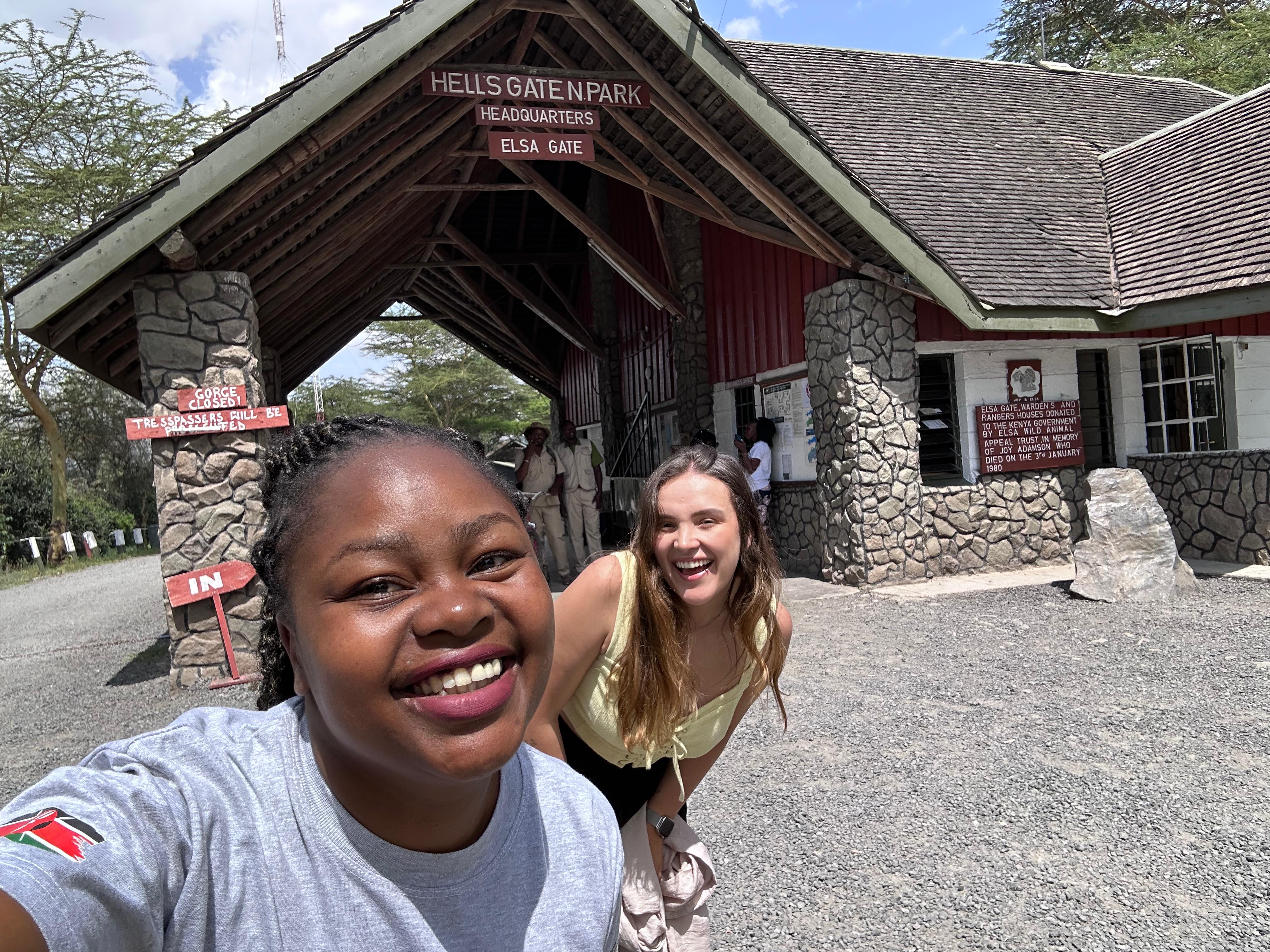 1 Day Hellsgate & Lake Naivasha Boatride Tour