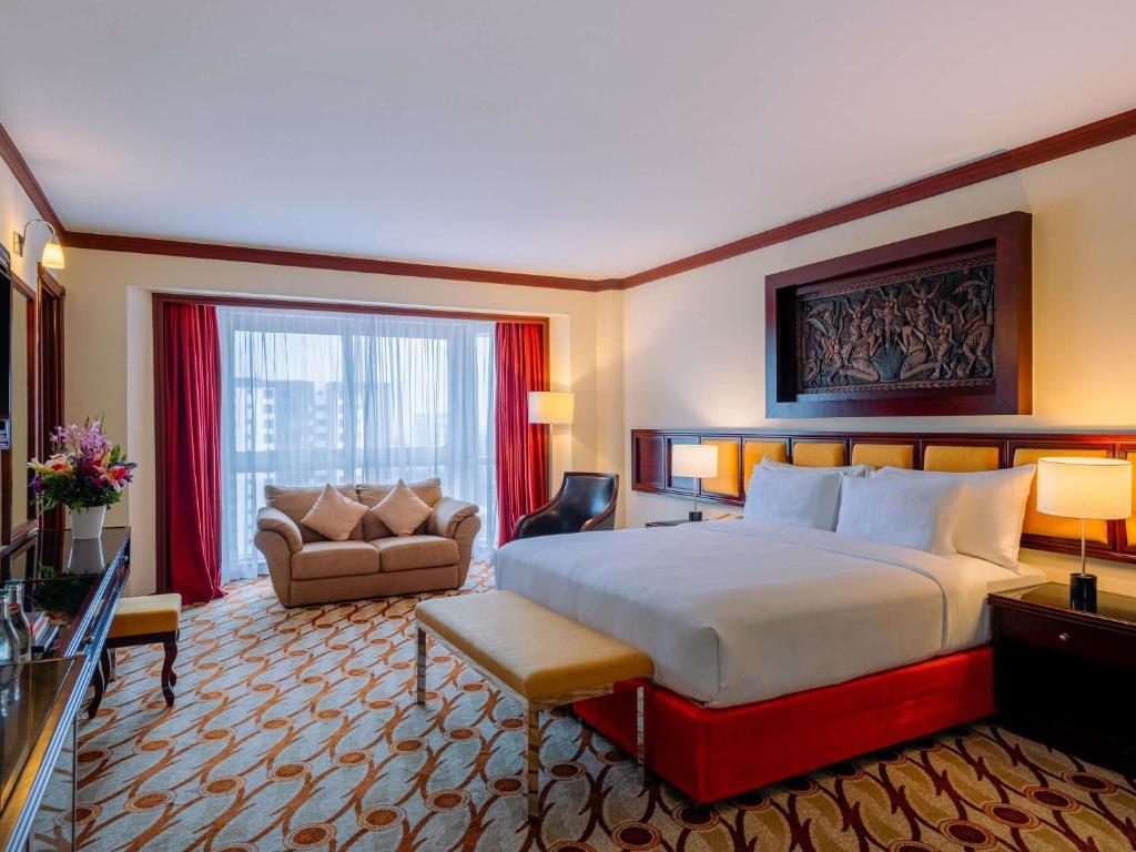 Movenpick Hotel image 2